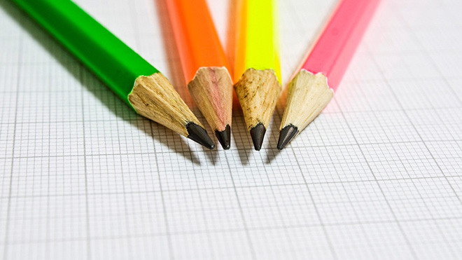 彩色铅笔PPT背景图片